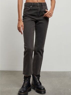 BDG HIGH WAISTED SKINNY STRAIGHT JEAN